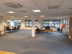 Cheshire Av, Northwich to rent Interior Photo- Image 2 of 4