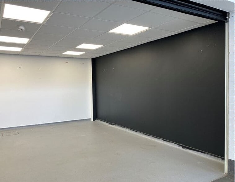 Queen St, South Shields to rent - Building Photo - Image 2 of 12