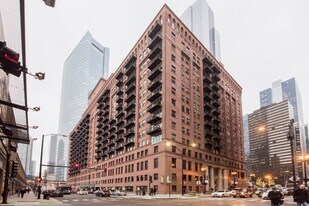 440 W Randolph St, Chicago IL - Commercial Property