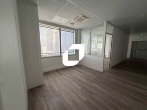 Office in Villepinte for sale Interior Photo- Image 2 of 9
