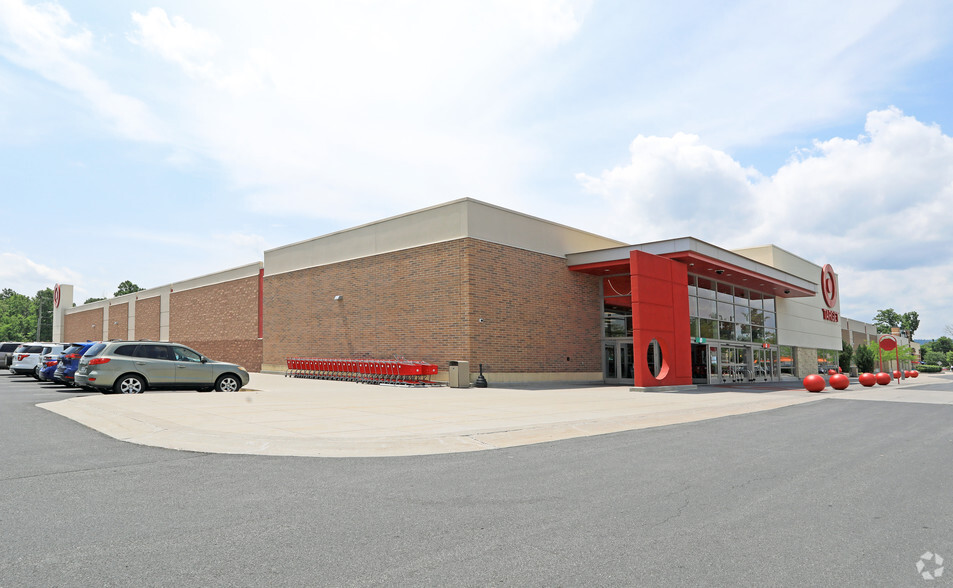 436 Retail Commons Pky, Martinsburg, WV for sale - Primary Photo - Image 1 of 1