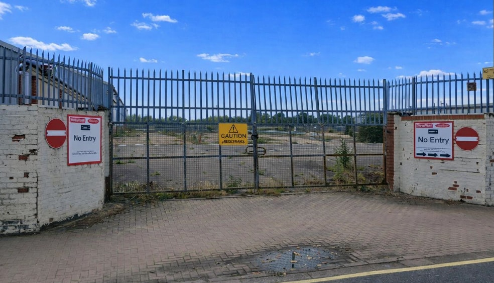 Albion Works portfolio of 3 properties for sale on LoopNet.co.uk - Building Photo - Image 3 of 6