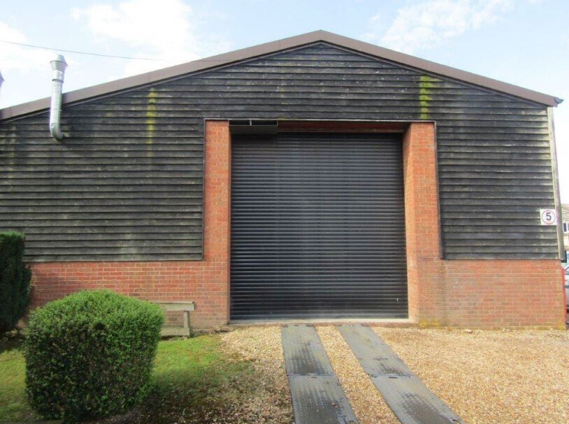 1 Bourne End, Cranfield for sale Primary Photo- Image 1 of 1