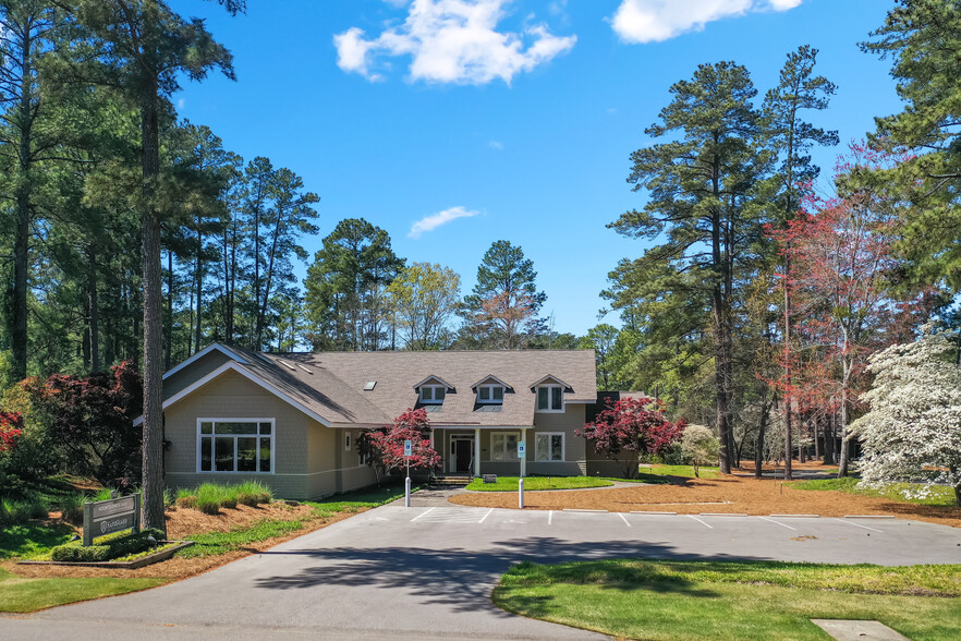 140 Applecross Rd, Pinehurst, NC for sale - Building Photo - Image 2 of 18