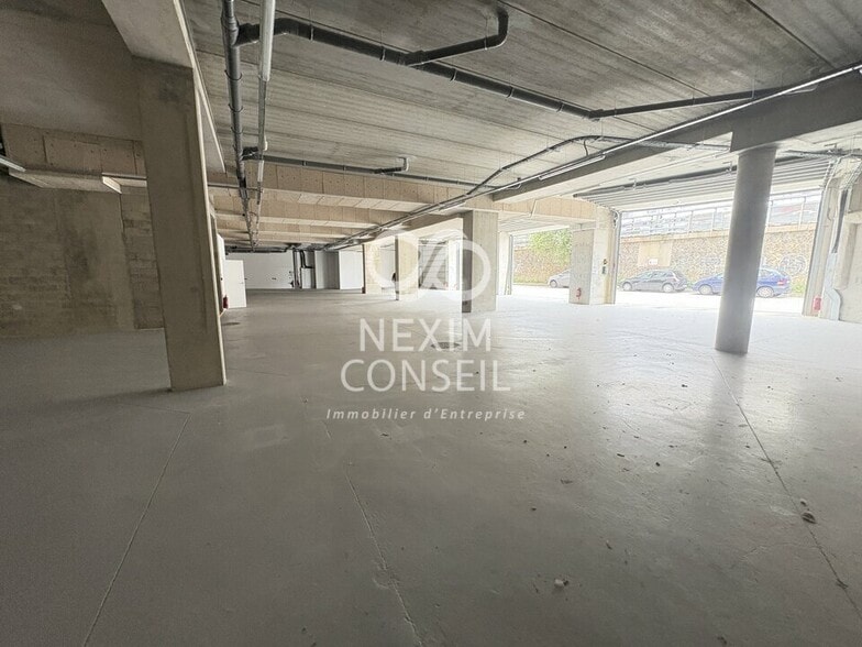 Industrial in Paris to rent - Interior Photo - Image 3 of 8