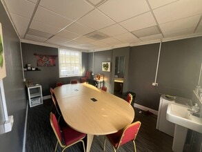 14 High St, Bridgwater to rent Interior Photo- Image 2 of 5