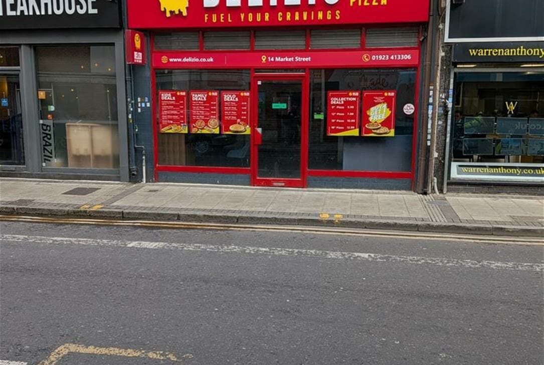 14 Market St, Watford to rent Building Photo- Image 1 of 4