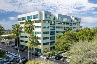 9300 S Dadeland Blvd, Miami, FL for rent Primary Photo- Image 1 of 11