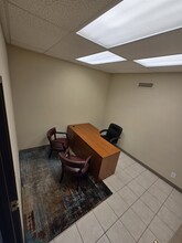 102 N Shiloh Rd, Garland, TX for rent Interior Photo- Image 1 of 1