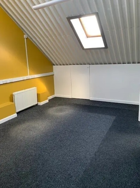 22a Griffin Rd, Clevedon to rent Interior Photo- Image 1 of 2