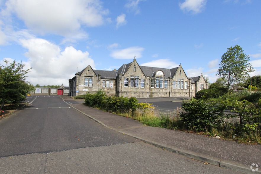 Main St, Lochgelly for rent - Building Photo - Image 2 of 3