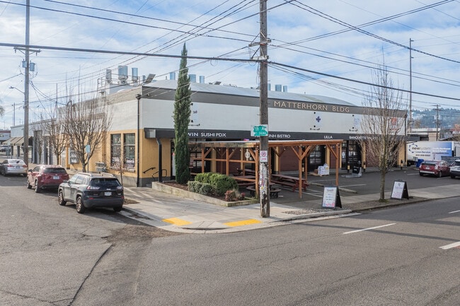 More details for 940 SE Madison St, Portland, OR - Retail, Industrial to Rent