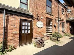 Market St, Chesterfield to rent Building Photo- Image 1 of 5
