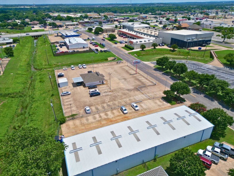 240 Exchange St, Burleson, TX for sale - Building Photo - Image 2 of 40