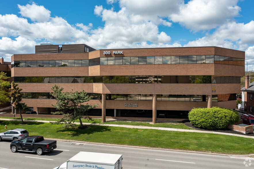 300 Park St, Birmingham, MI for rent - Building Photo - Image 1 of 3