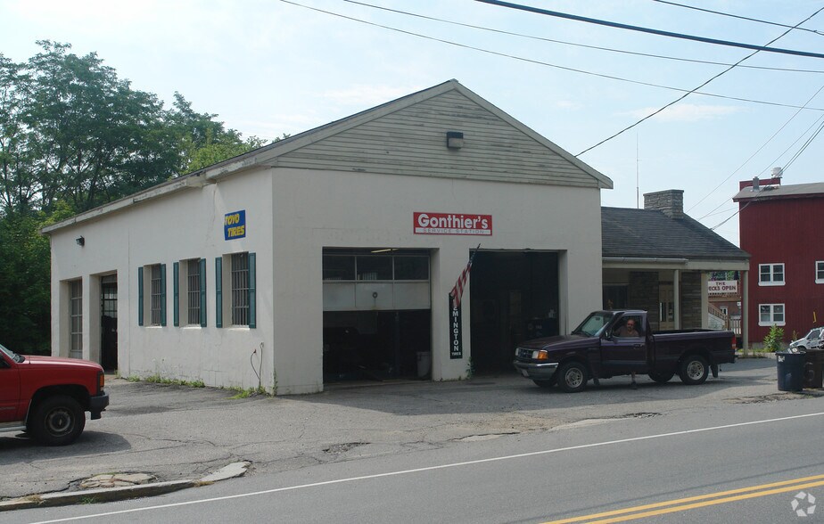 46 Elm St, Amesbury 01913