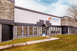 More details for 5550-5750 Boul Thimens, Saint-Laurent, QC - Co-working to Rent