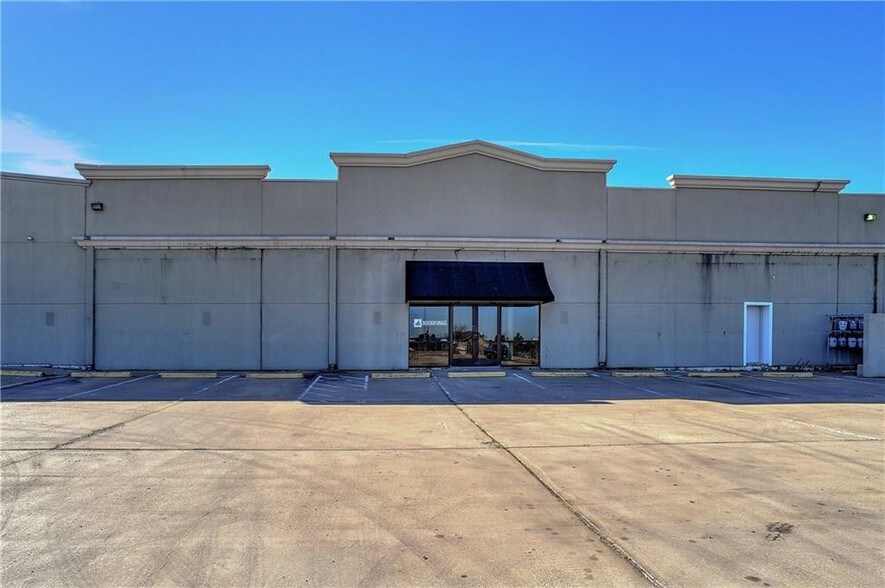 1711 N Heritage Pky, Sherman 75092 UK