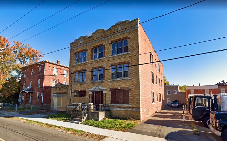 217219 High St, New Britain 06051