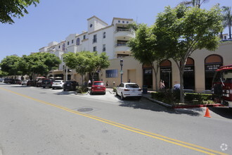 Glendon Ave, Los Angeles, CA for rent Building Photo- Image 1 of 12