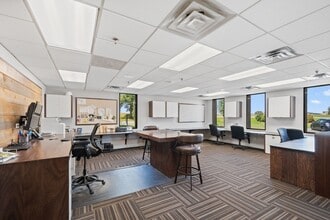 9701-9727 Valley View Rd, Eden Prairie, MN to rent Interior Photo- Image 1 of 10