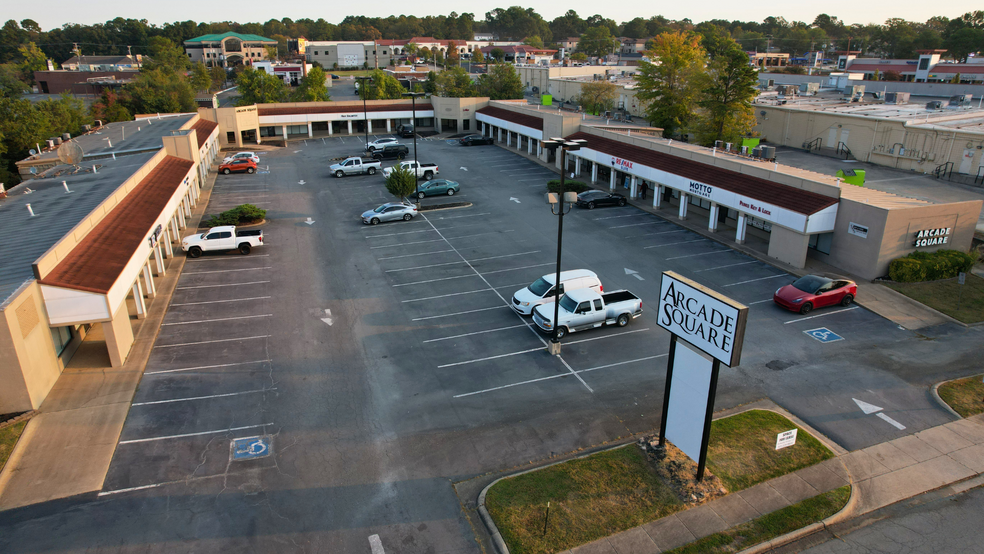 11324 Arcade Dr, Little Rock, AR for rent - Building Photo - Image 1 of 11