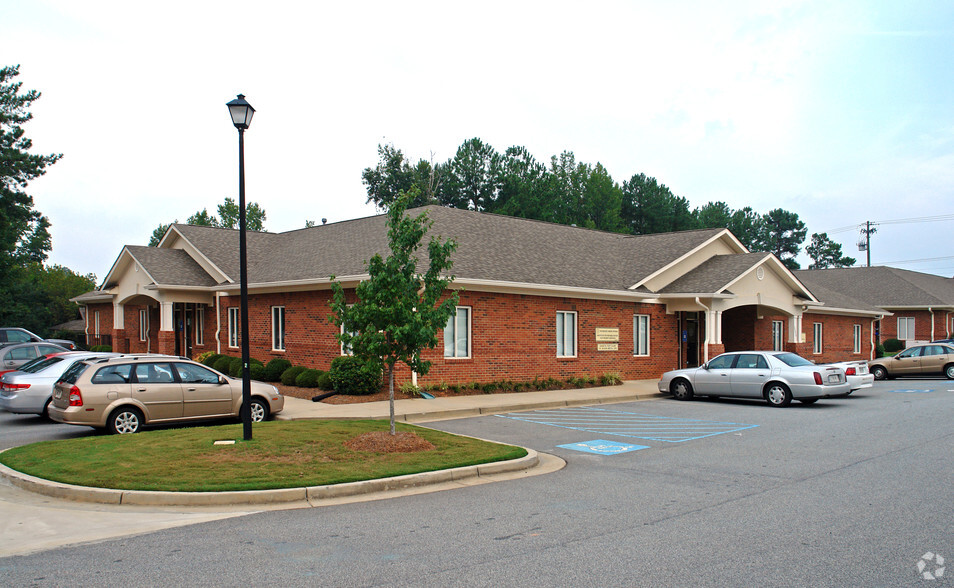 1575 Highway 34 E, Newnan, GA for rent - Building Photo - Image 2 of 11