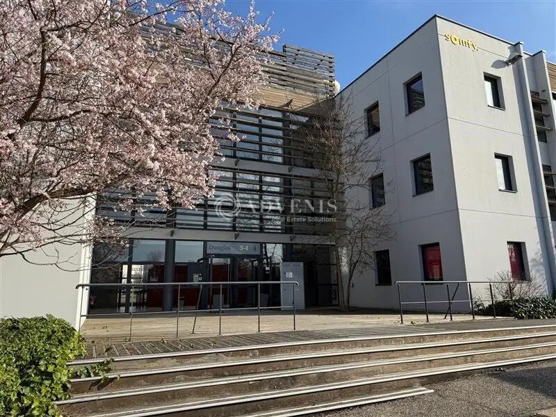 Office in Saint-Priest to rent Building Photo- Image 1 of 8