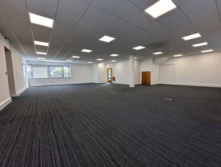 Yeoman Way, Worthing to rent Interior Photo- Image 1 of 2