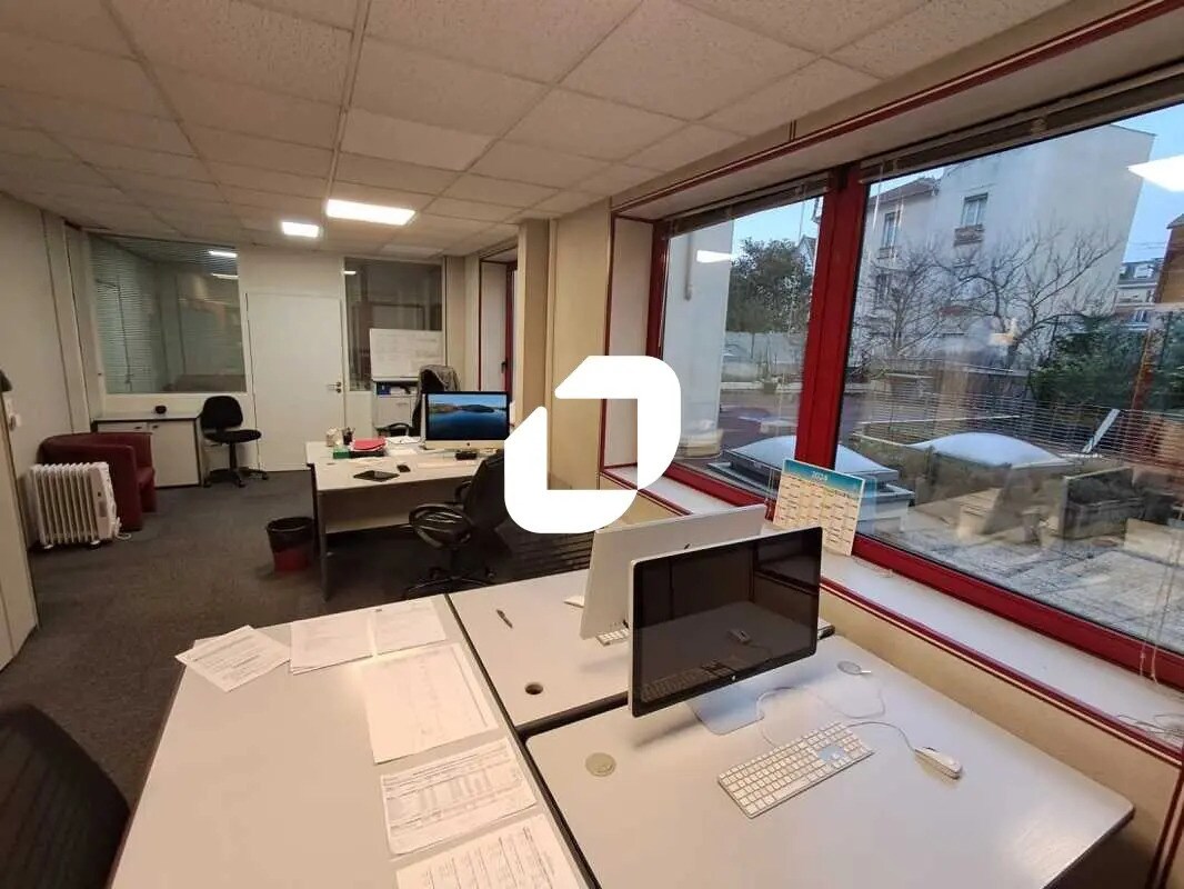 Office in La Garenne-Colombes to rent Building Photo- Image 1 of 7