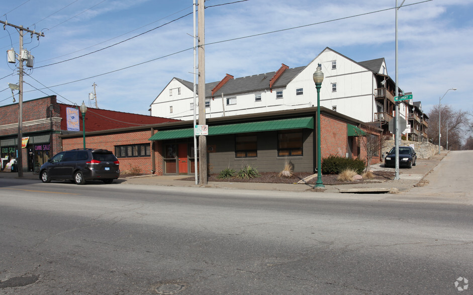 800 Westport Rd, Kansas City, MO for sale - Primary Photo - Image 1 of 24