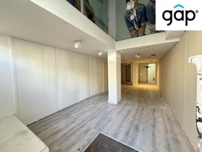 Retail in Cuenca, Cuenca to rent Interior Photo- Image 1 of 7