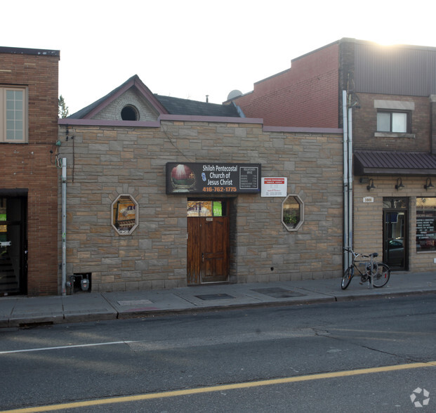 3001 Dundas St W, Toronto, ON for sale - Primary Photo - Image 1 of 1