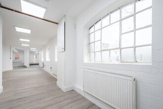 6A Scawfell St, London to rent Interior Photo- Image 2 of 5