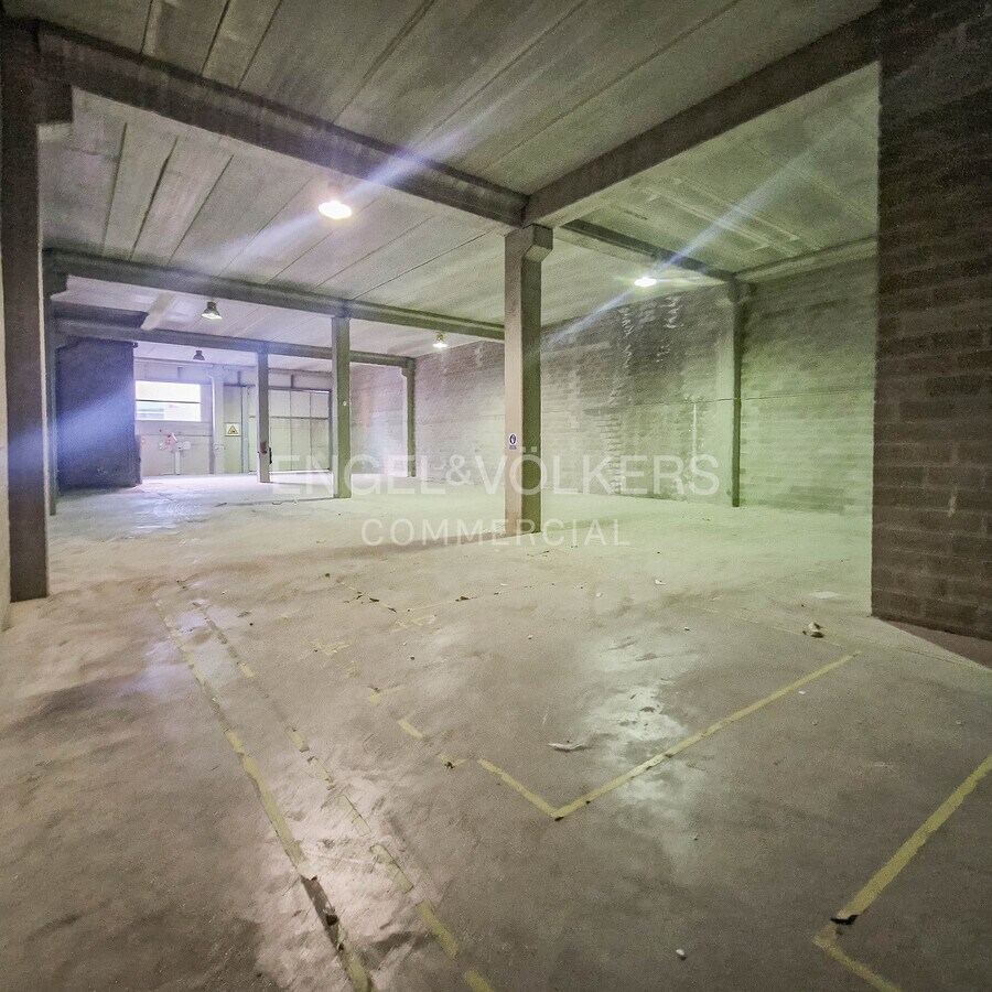 Sant Feliu de Llobregat, BAR 08980 - Unit 5 - - Interior Photo - Image 2 of 18