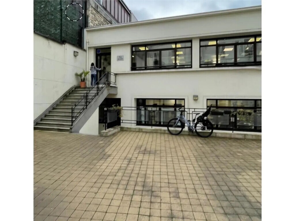 Location Bureaux 132 m² à 646 m² - Photo 1