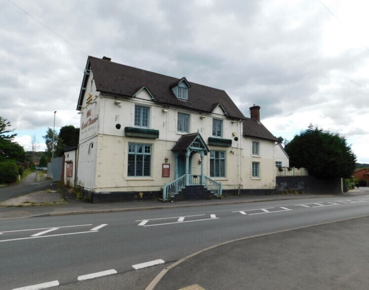 55 High St, Kingswinford for sale - Primary Photo - Image 1 of 1