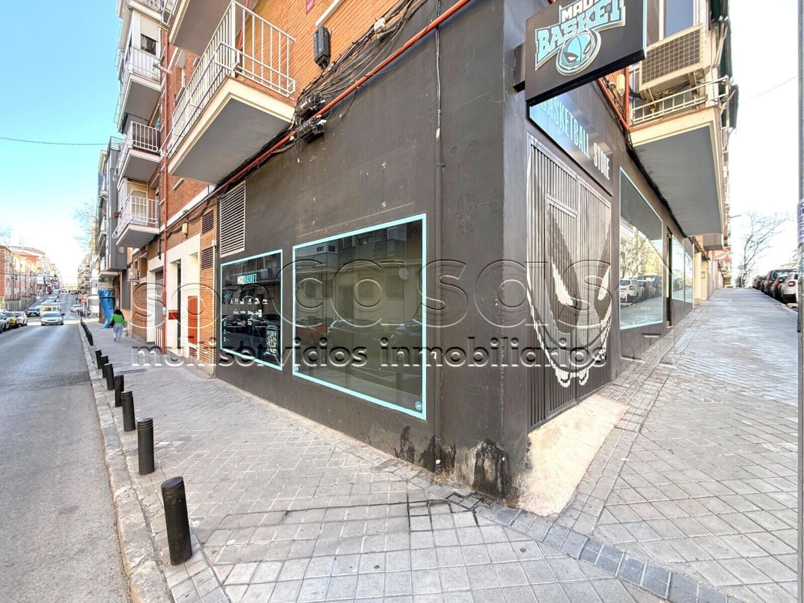 Retail in Madrid, Madrid to rent Primary Photo- Image 1 of 5