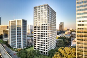 2000 West Loop S, Houston, TX for rent Building Photo- Image 1 of 15