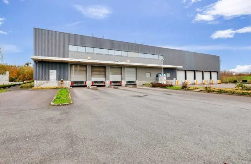 Light Industrial in Villeparisis to rent Building Photo- Image 1 of 7