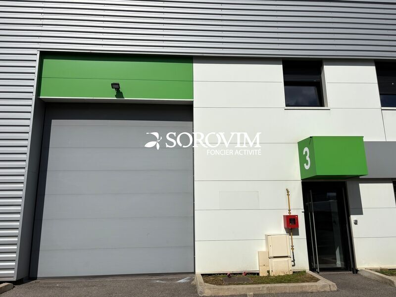 Avenue Louis Blériot, Chassieu to rent Building Photo- Image 1 of 5