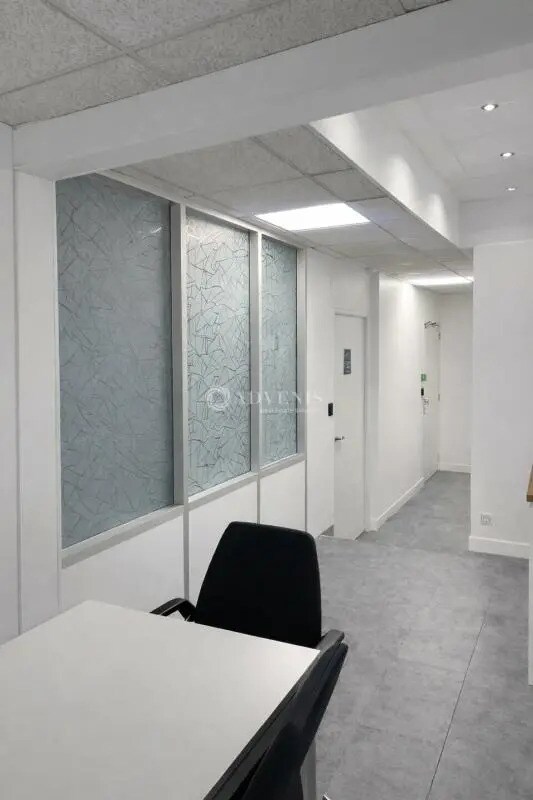 Office in Croissy-Beaubourg for sale Building Photo- Image 1 of 8