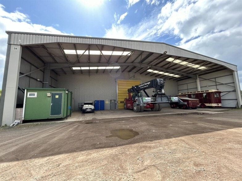 Mallard Park Bourne Road, Essendine to rent - Building Photo - Image 2 of 2