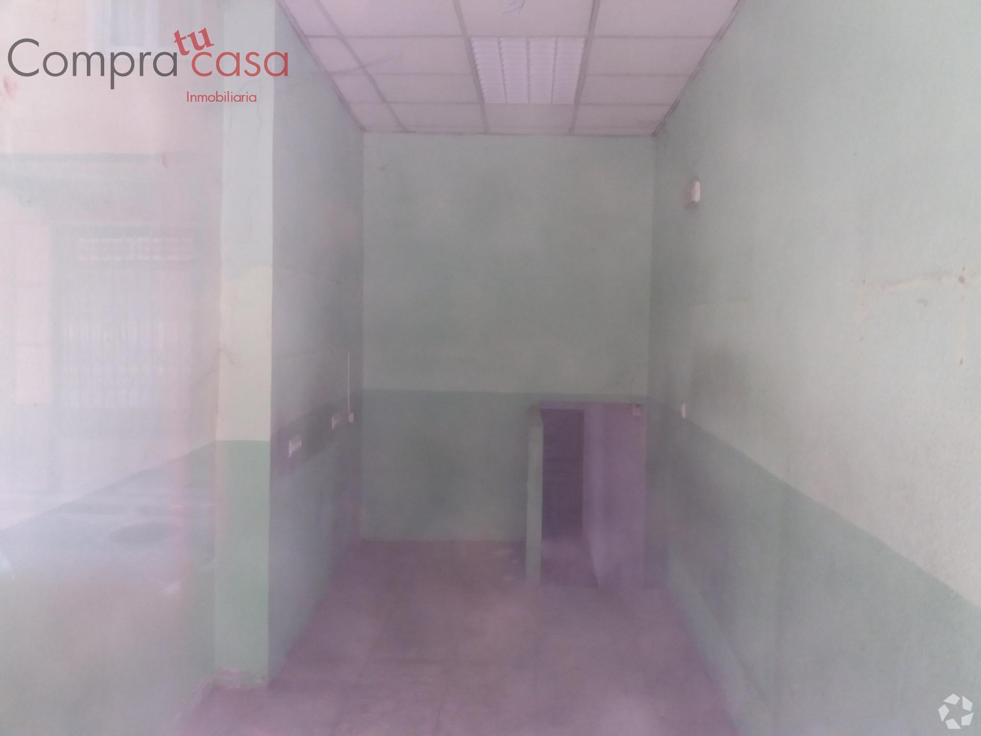 Retail in Segovia, Segovia to rent Interior Photo- Image 1 of 1