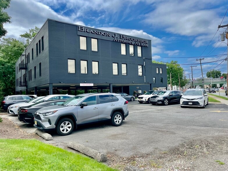 65 Route 4, River Edge, NJ to rent - Building Photo - Image 1 of 2