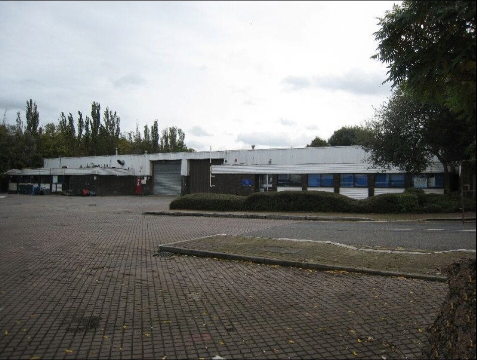 24 Quebec Way, London for sale Primary Photo- Image 1 of 1