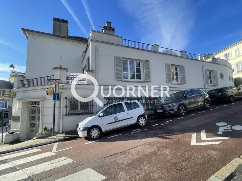 Office in Pontoise to rent - Building Photo - Image 2 of 10