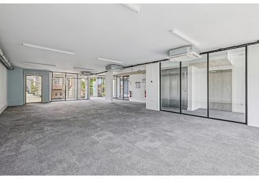 77 Rue Jean Bleuzen, Vanves for sale - Building Photo - Image 2 of 24