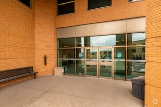 9405 Rue Sherbrooke E, Montréal, QC to rent Building Photo- Image 2 of 4