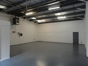 Montrose Rd, Chelmsford to rent Interior Photo- Image 1 of 2